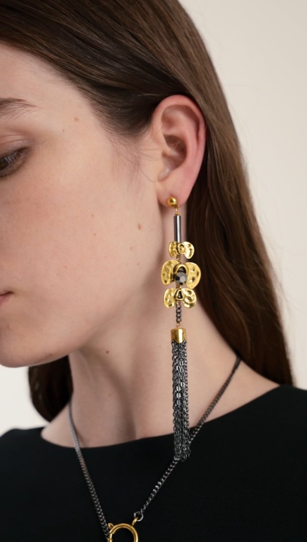 NALI Gold Flower Drop Earrings with Chain Tassles