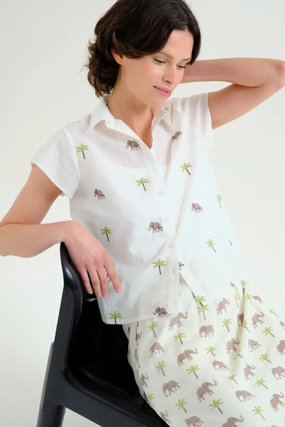 Compañía White Voile Cotton with Elephant Embroidery