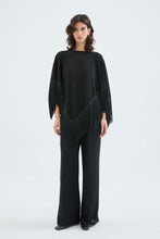 Load image into Gallery viewer, Compania Fantastica Black Fringed Poncho
