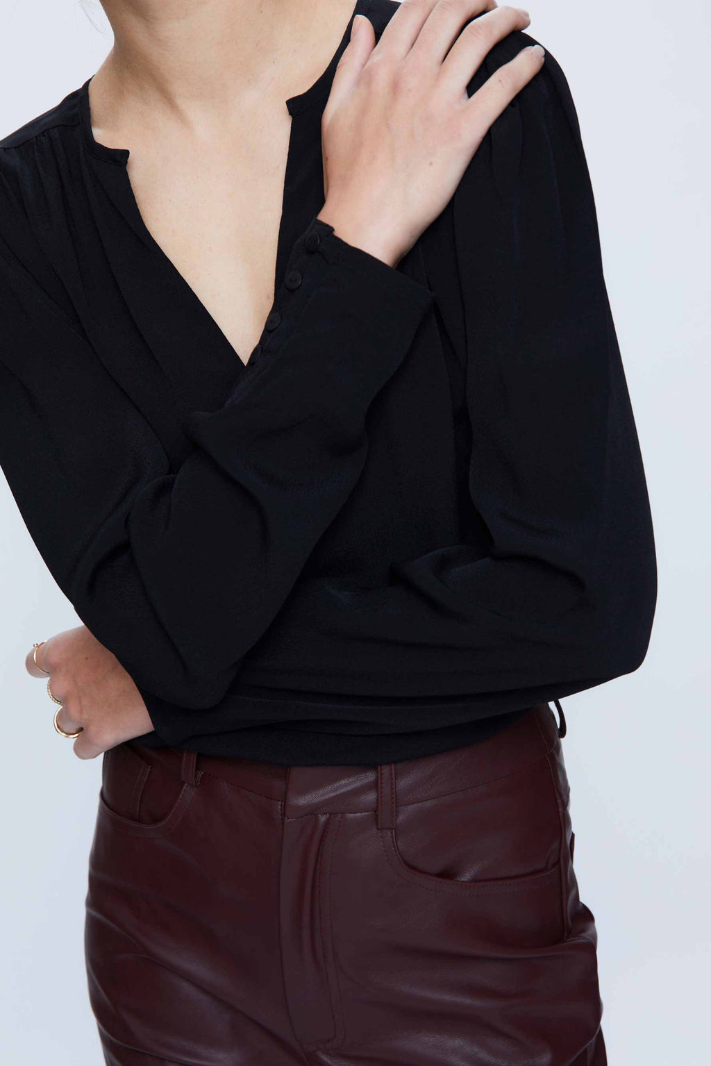 Wild Pony Black Viscose Long Sleeve V-Neck Blouse
