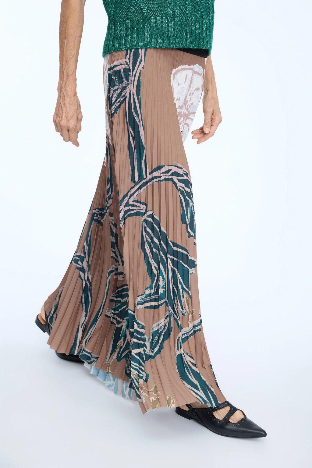 MUNTHE TAULLA Long Caramel Skirt with Floral Print