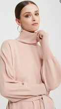 Load image into Gallery viewer, Ottod’Ame Baby Pink Cashmere Blend Dress with Belt
