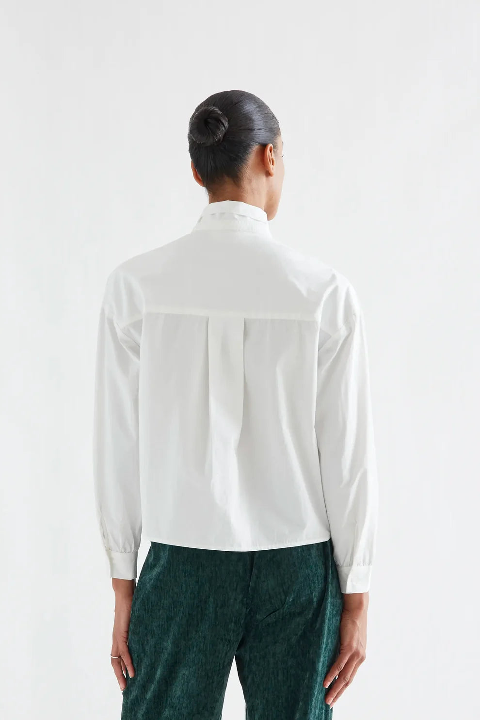 Compañia Fantástica White Cotton Shirt with Pussybow Collar