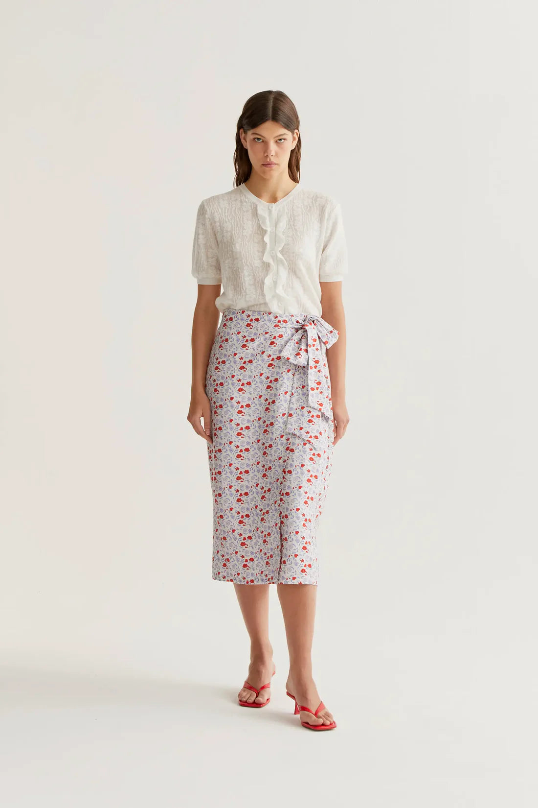Compañía White Fine Knit Short Sleeve Lace Cardi-Top