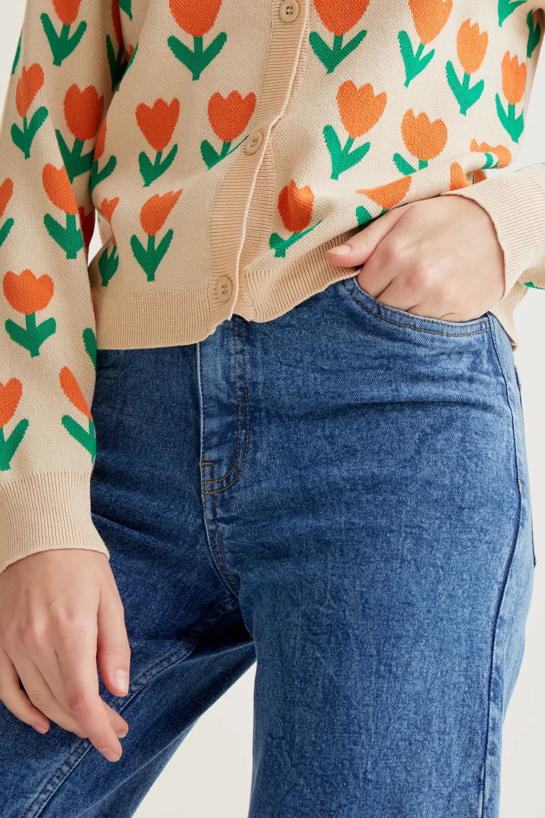 Compañía Fantástica Blue Denim Jeans with Frayed Hemline