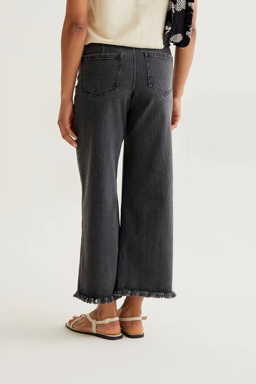 Compañía Fantástica Black Denim Jeans with Frayed Hemline