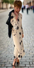 Load image into Gallery viewer, Twinset Cream &amp; Black Wisteria Carnation Crepe de Chine Dress
