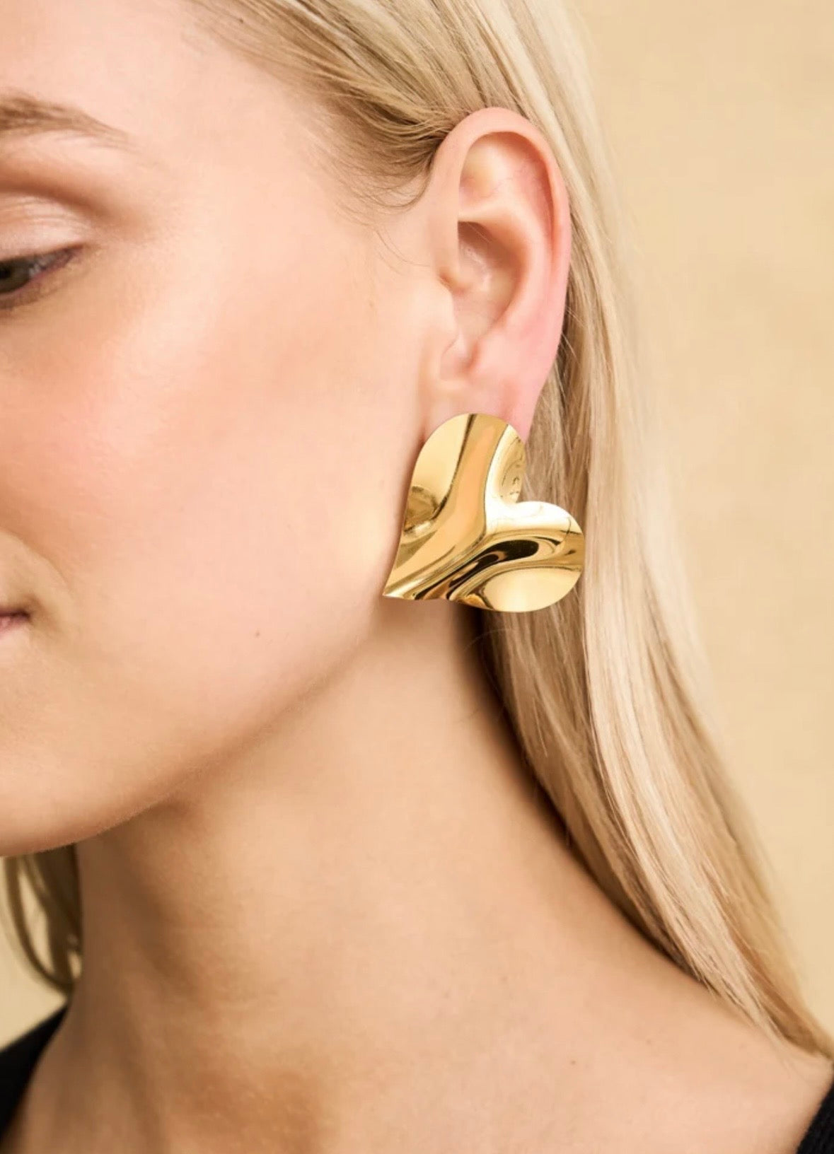 NALI Large Gold Heart Earrings