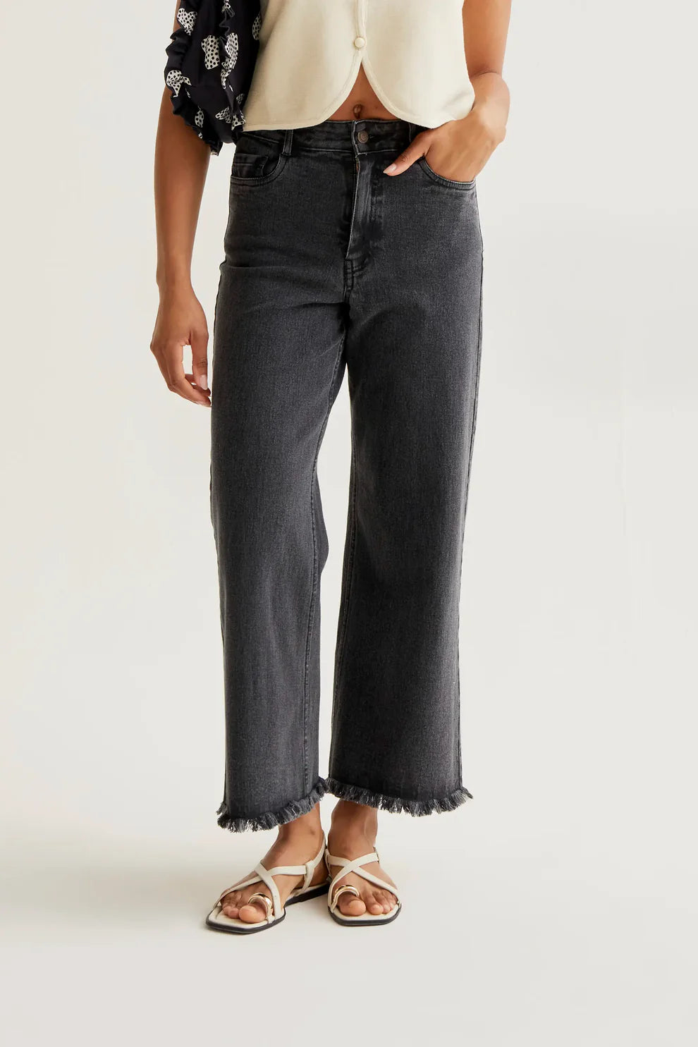 Compañía Fantástica Black Denim Jeans with Frayed Hemline