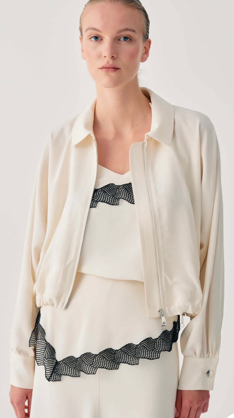 Beatrice B Soft White Cropped Jacket with Metal Zip & Voluminous Sleeves