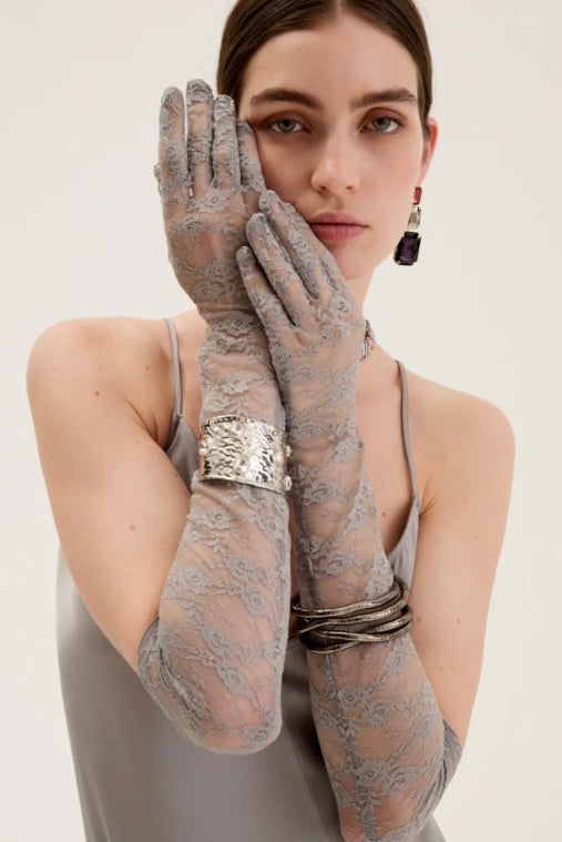 Nali Grey / Silver Long Lace Gloves