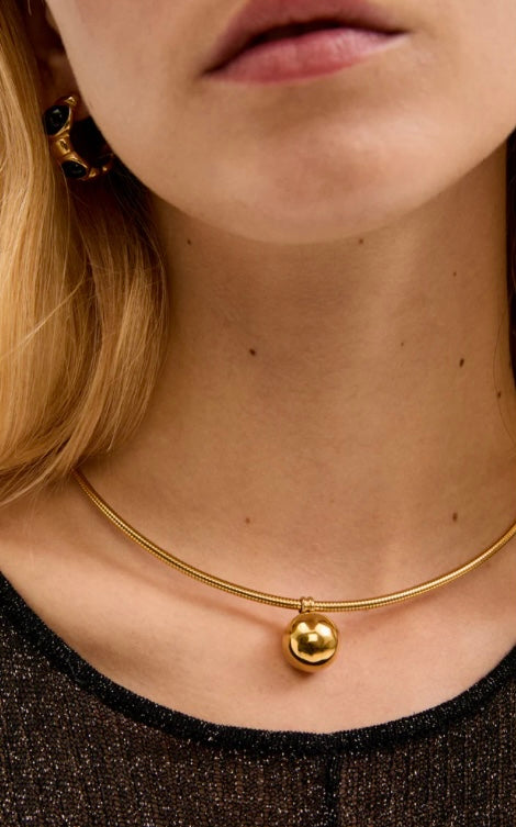 NALI Gold Elasticated Choker Chain with Gold Ball Pendant