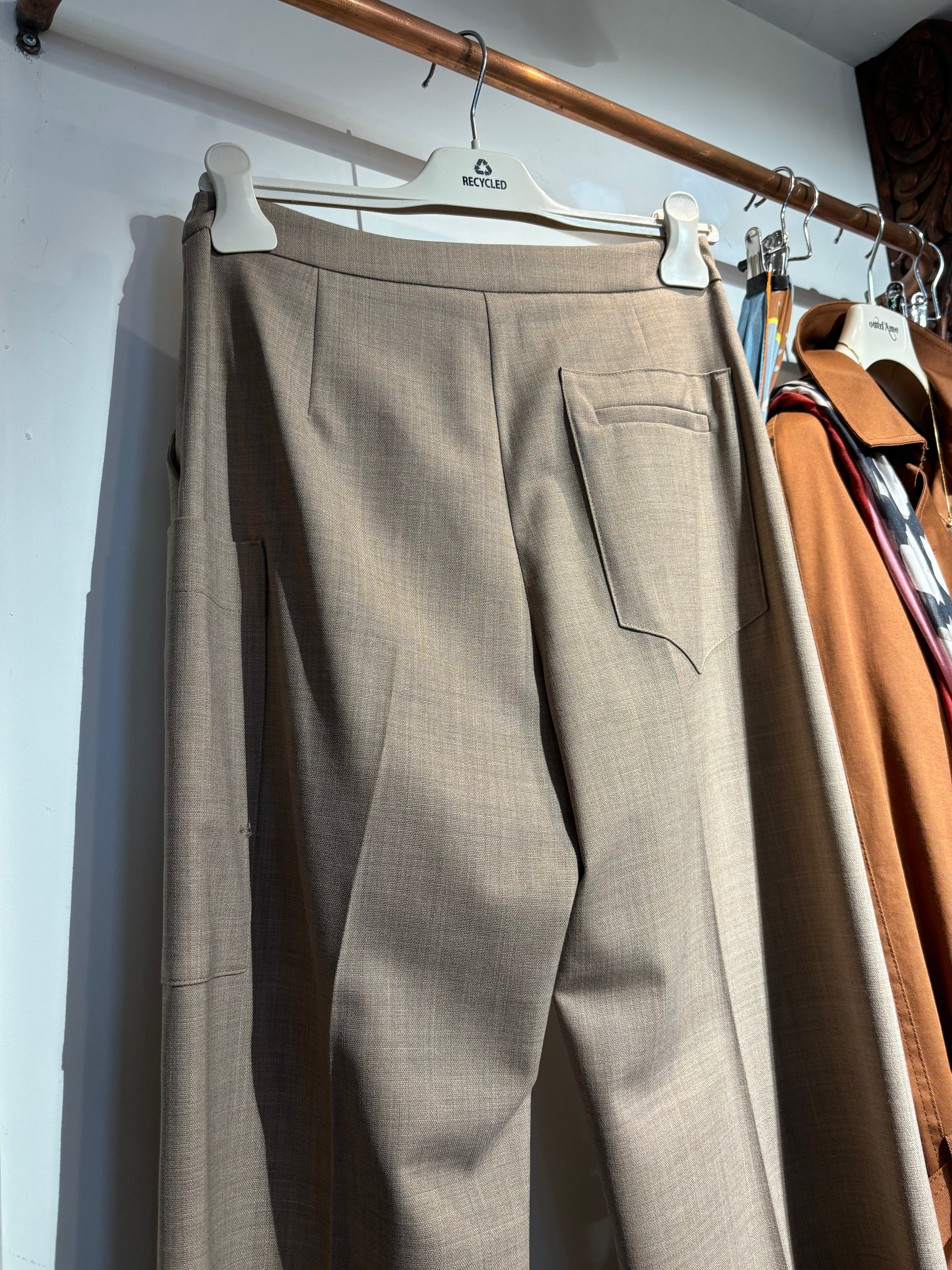 Beatrice B. Biscuit coloured Trousers turn-up bottoms