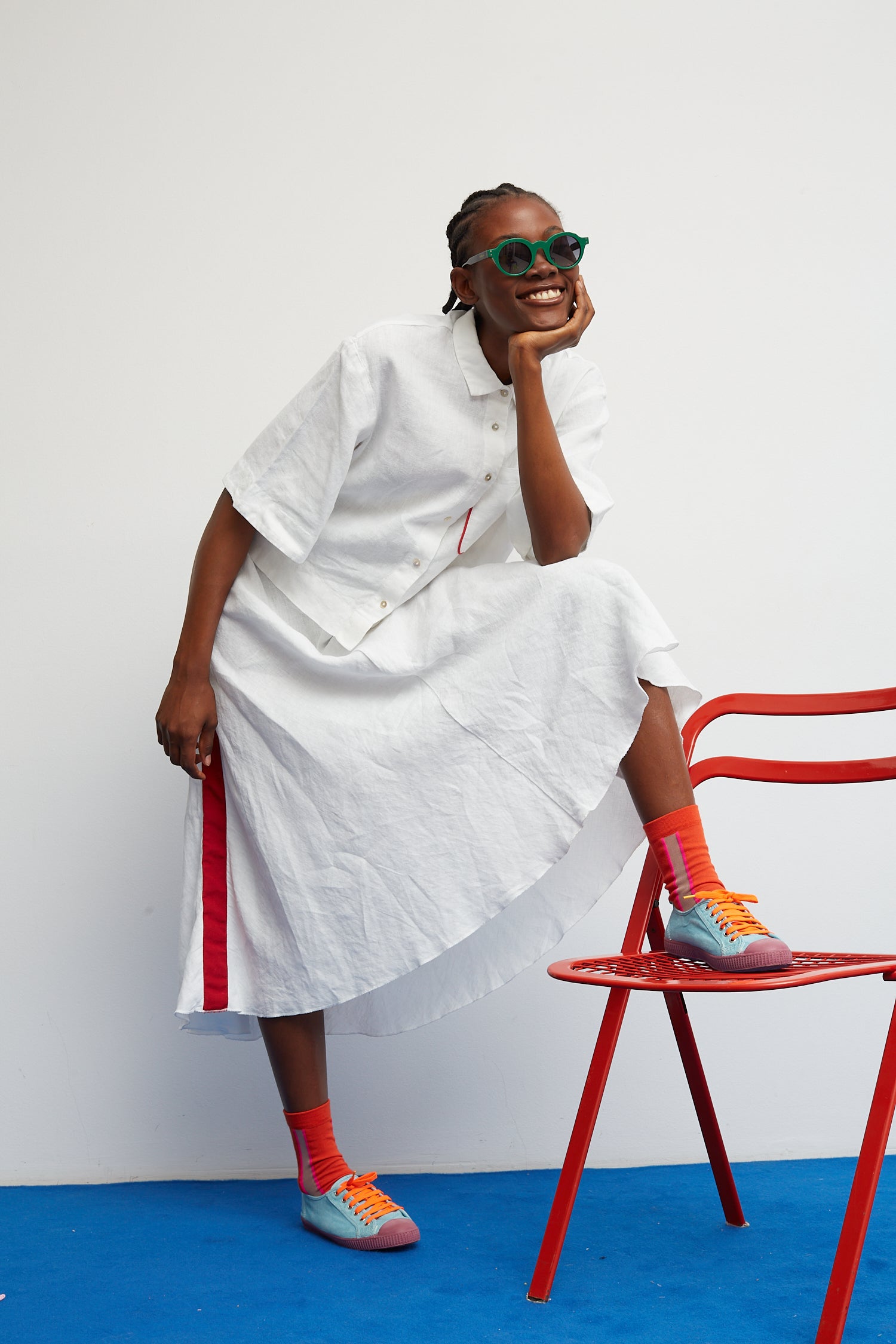 Dr. Bloom White Linen A-Line Skirt w Red Trim