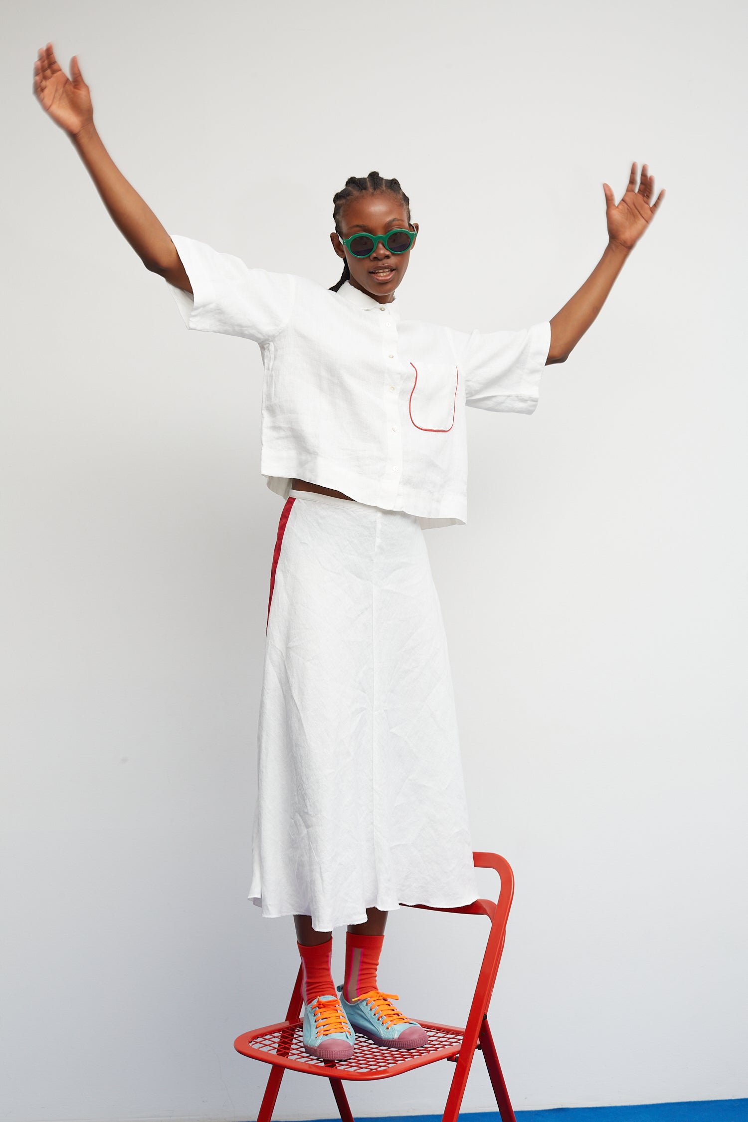 Dr. Bloom White Linen A-Line Skirt w Red Trim