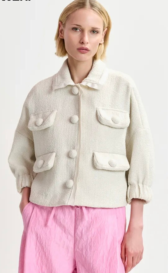 Essentiel Antwerp Off-White Oversized Jacket with 3/4 length voluminous sleeves