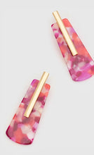 Load image into Gallery viewer, Nali Pink marbled Resin Earrings
