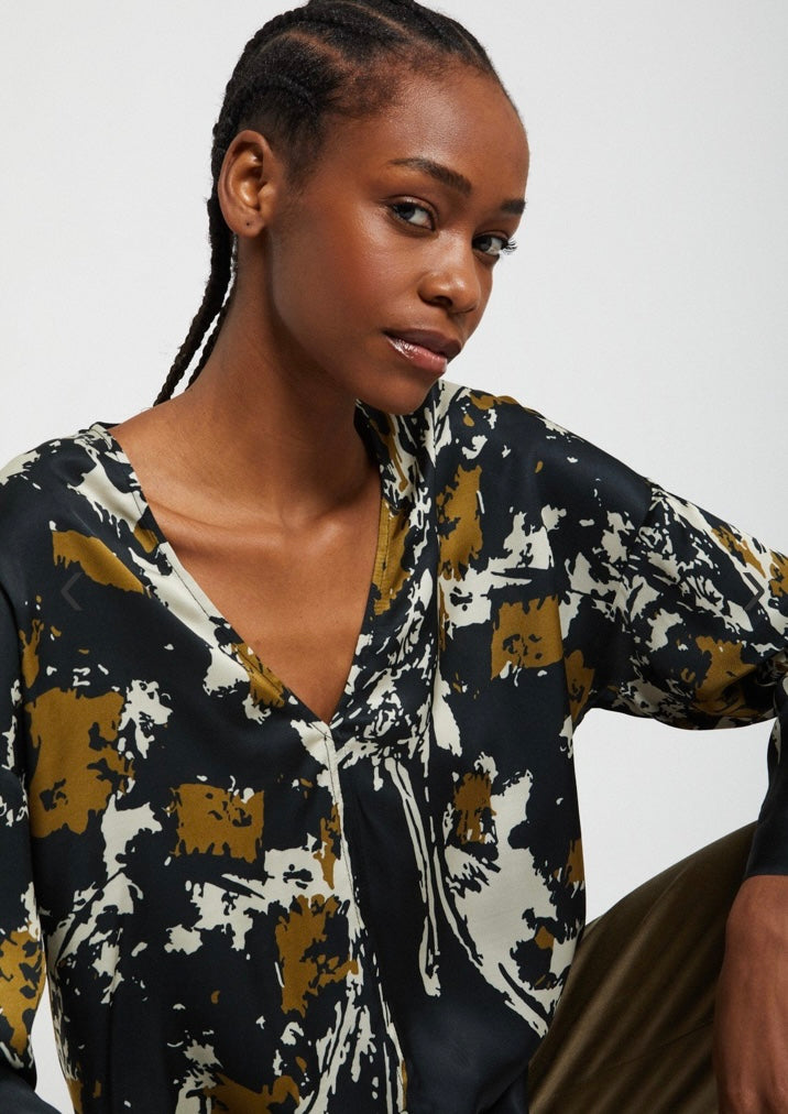 Ottodame Black & Gold B-Neck satin Viscose Top