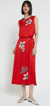 Load image into Gallery viewer, Ottod’Ame Red Satin Floral Column Dress
