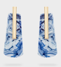 Load image into Gallery viewer, Nali Blue marbled Resin Earrings

