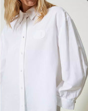 Load image into Gallery viewer, Twinset White Oversized Shirt with removable cuffs
