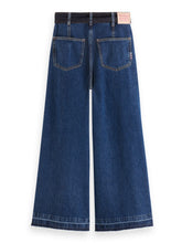 Load image into Gallery viewer, Scotch &amp; Soda The Wave Cropped Flare Fit Close Up Jeans
