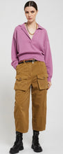 Load image into Gallery viewer, Otto’dame Rose Pink Cashmere Blend Jumper with Collar
