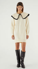 Load image into Gallery viewer, Compania Winter White Knitted with Peter Pan Collar
