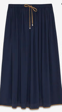 Load image into Gallery viewer, Ottodame Navy Silk Blend Fluid Midi Skirt
