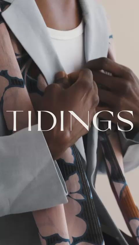 Tidings Pink Parisien Peonie Wool Scarf