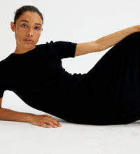Load image into Gallery viewer, Compania Fantastica Black Fine Knit Midi Dress
